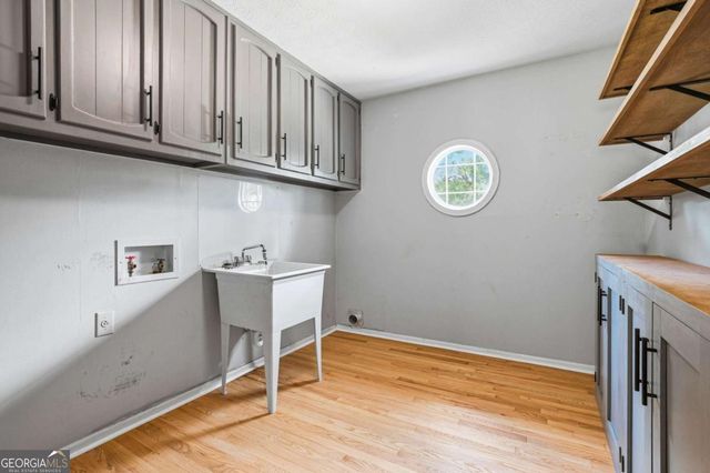 5424 Wedgewood Court SW, Lilburn, GA 30047