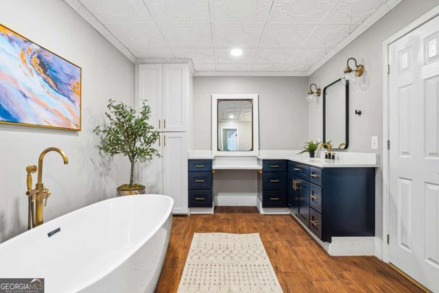 5424 Wedgewood Court SW, Lilburn, GA 30047