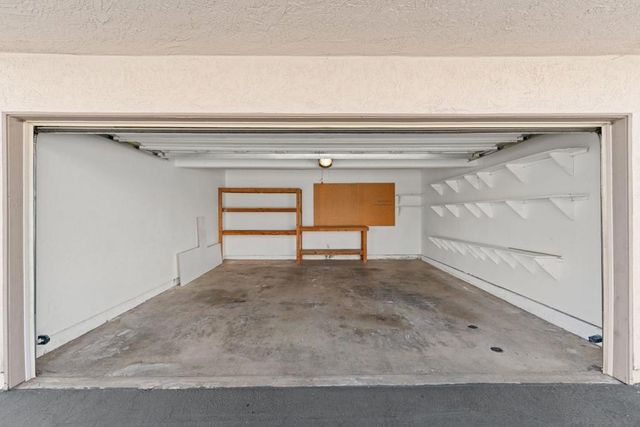 7640 Palmilla Dr 104, San Diego, CA 92122