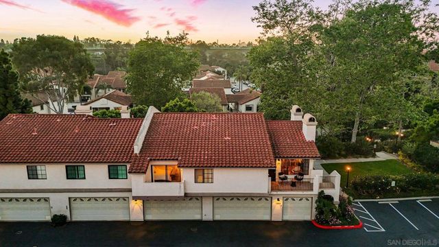 7640 Palmilla Dr 104, San Diego, CA 92122