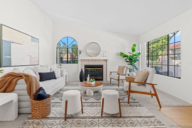 7640 Palmilla Dr 104, San Diego, CA 92122