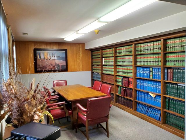 6195 Central Avenue, Portage, IN 46368