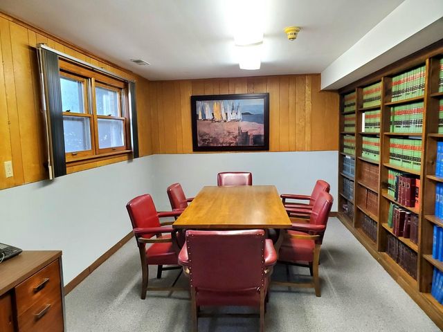 6195 Central Avenue, Portage, IN 46368