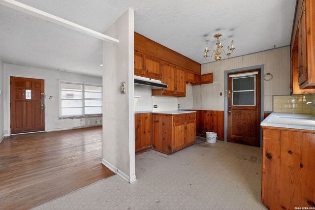 407 Pickwell, San Antonio, TX 78223