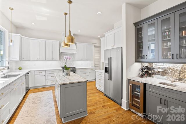 425 Pecan Avenue, Charlotte, NC 28204