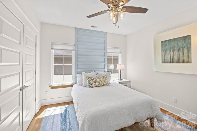 425 Pecan Avenue, Charlotte, NC 28204