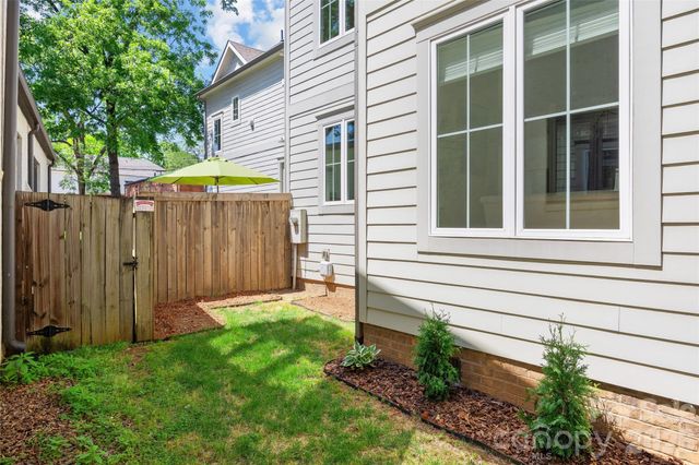 425 Pecan Avenue, Charlotte, NC 28204