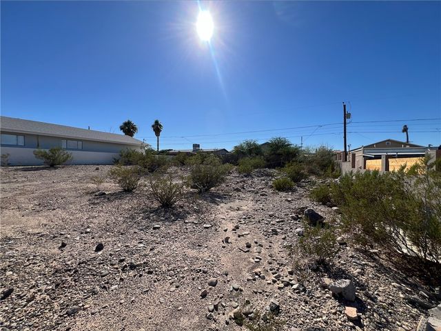 1439 Summit Drive, Bullhead City, AZ 86442