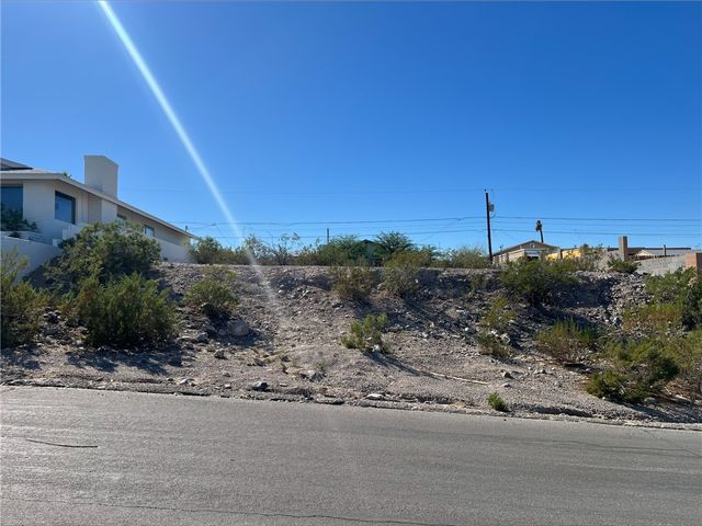 1439 Summit Drive, Bullhead City, AZ 86442