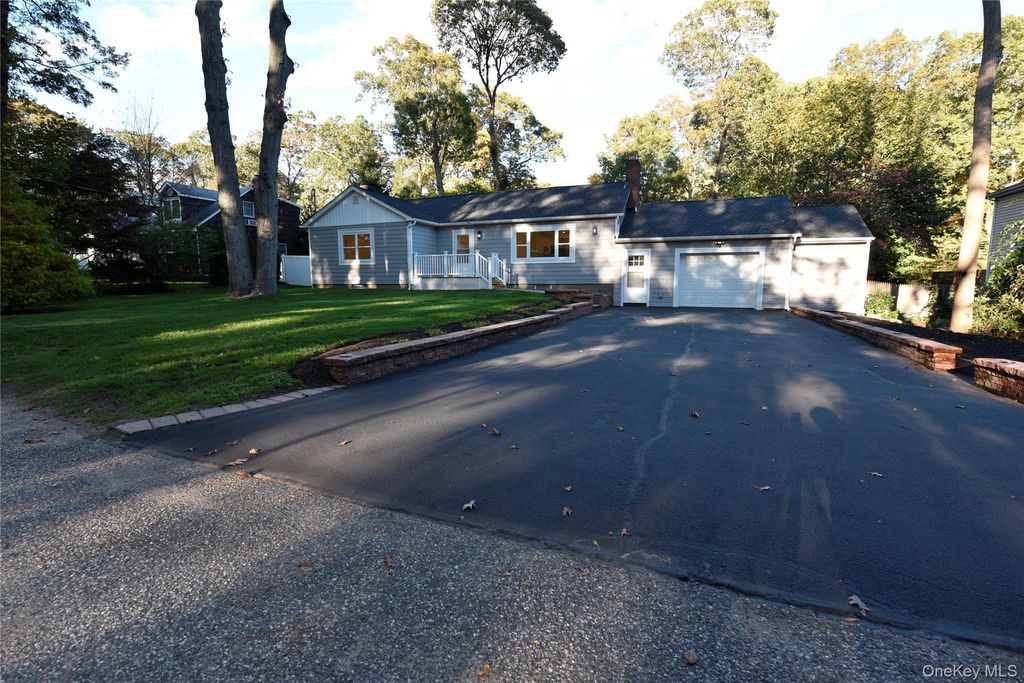 15 Pardam Knoll Road, Miller Place, NY 11764