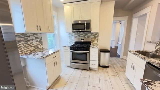 700 10TH AVE, Prospect Park, PA 19076