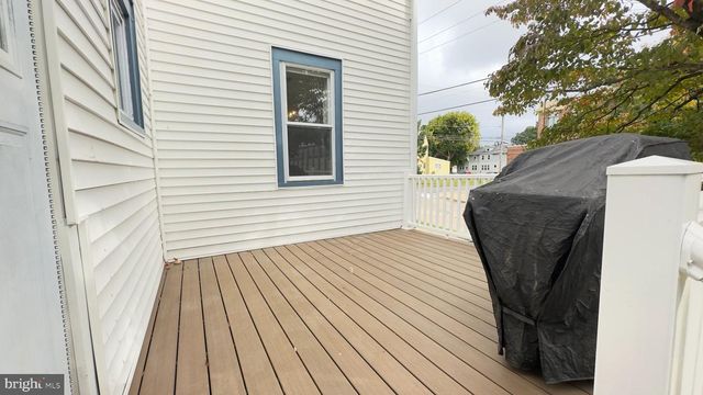 700 10TH AVE, Prospect Park, PA 19076