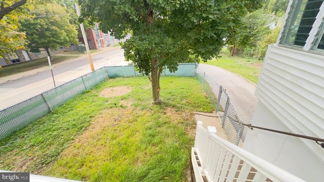 700 10TH AVE, Prospect Park, PA 19076