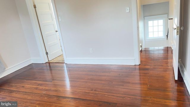 700 10TH AVE, Prospect Park, PA 19076