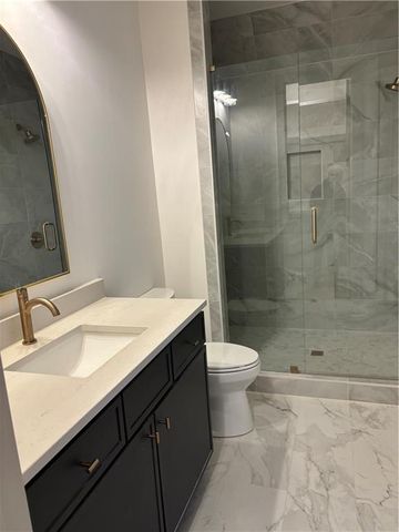 180 Thompson Place, Roswell, GA 30075