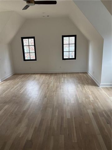 180 Thompson Place, Roswell, GA 30075