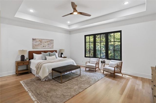 180 Thompson Place, Roswell, GA 30075
