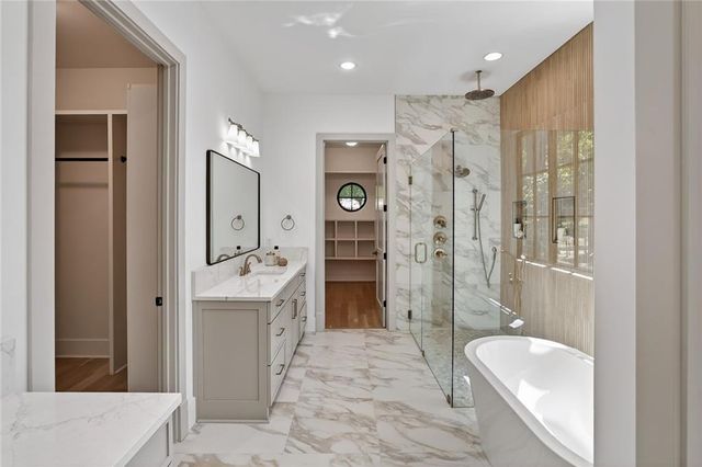 180 Thompson Place, Roswell, GA 30075