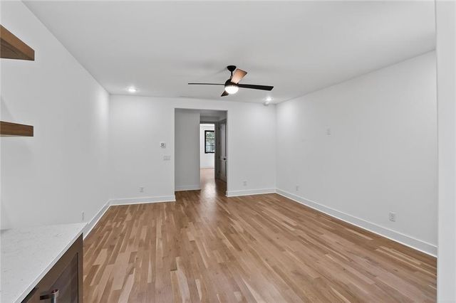 180 Thompson Place, Roswell, GA 30075