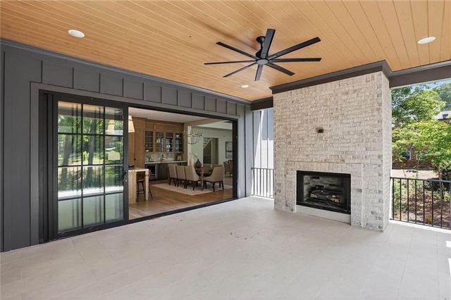 180 Thompson Place, Roswell, GA 30075