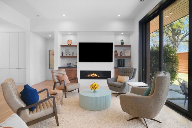 4135 Valley Ridge Road, Dallas, TX 75220