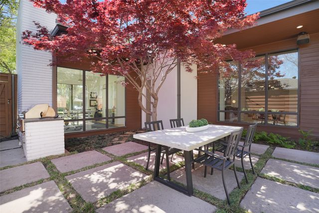 4135 Valley Ridge Road, Dallas, TX 75220