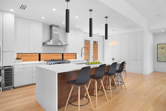 4135 Valley Ridge Road, Dallas, TX 75220