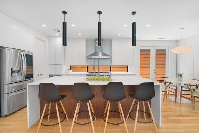 4135 Valley Ridge Road, Dallas, TX 75220