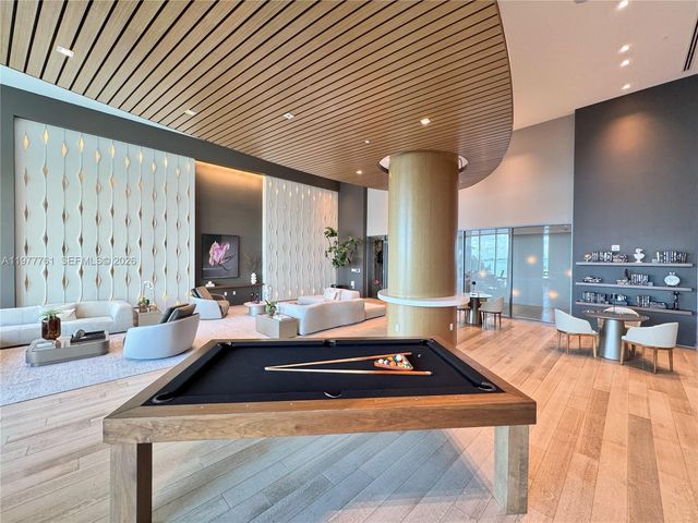 460 NE 28th St 1708, Miami, FL 33137