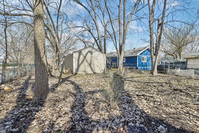1326 Nippersink Drive, Spring Grove, IL 60081