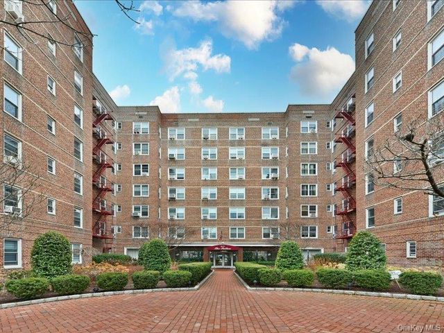 64-11 99th Street 302, Rego Park, NY 11374