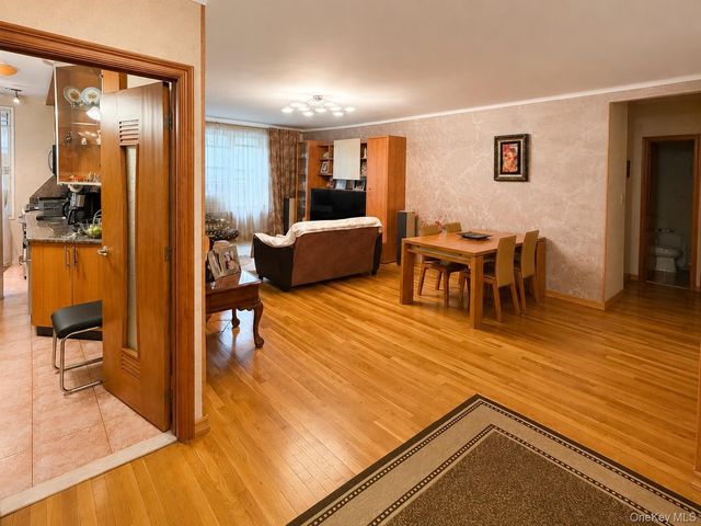 64-11 99th Street 302, Rego Park, NY 11374