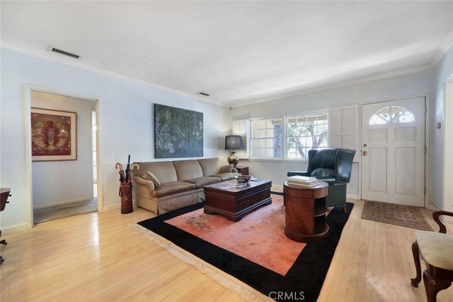 4427 Bakman Avenue, Studio City, CA 91602