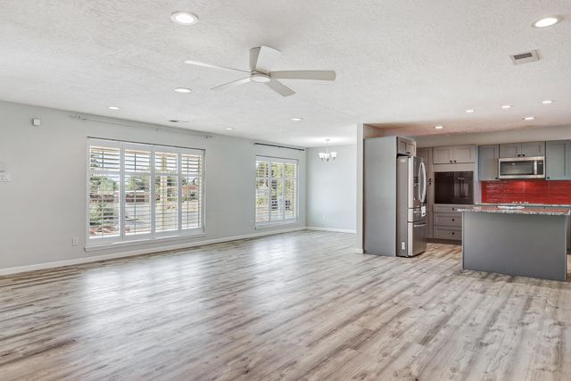 6208 Northland Avenue NE, Albuquerque, NM 87109