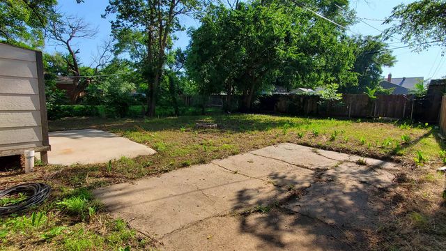 1931 S Lulu, Wichita, KS 67211