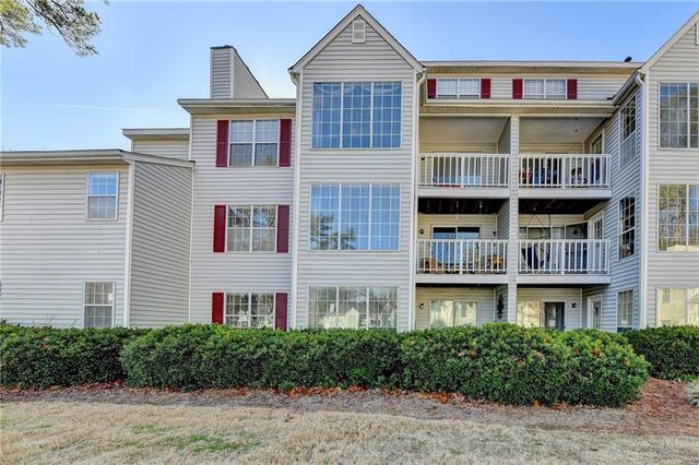 1304 Glenleaf Drive, Peachtree Corners, GA 30092