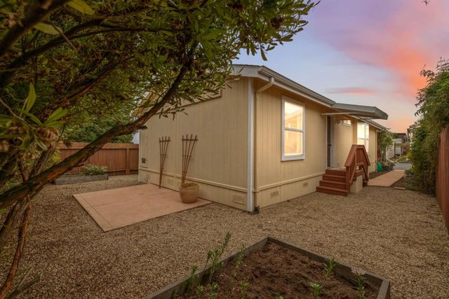 144 Holm Road 75, Watsonville, CA 95076