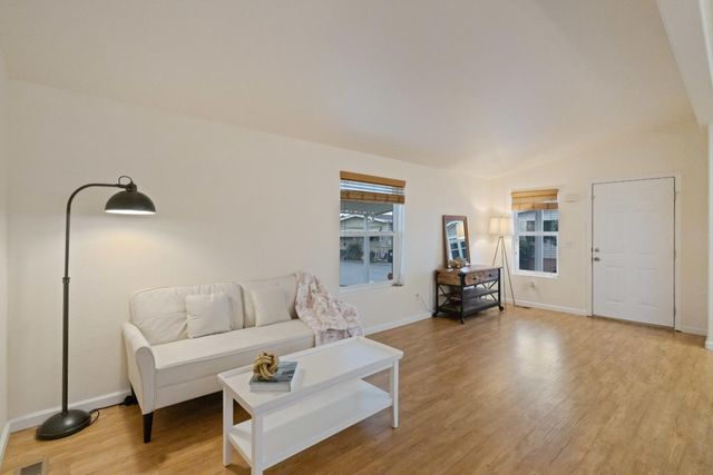 144 Holm Road 75, Watsonville, CA 95076