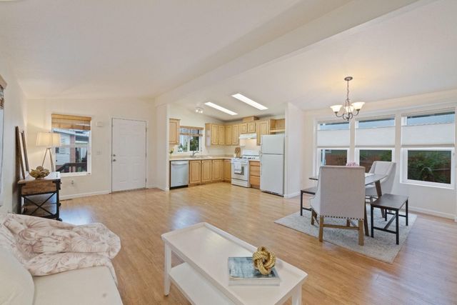 144 Holm Road 75, Watsonville, CA 95076