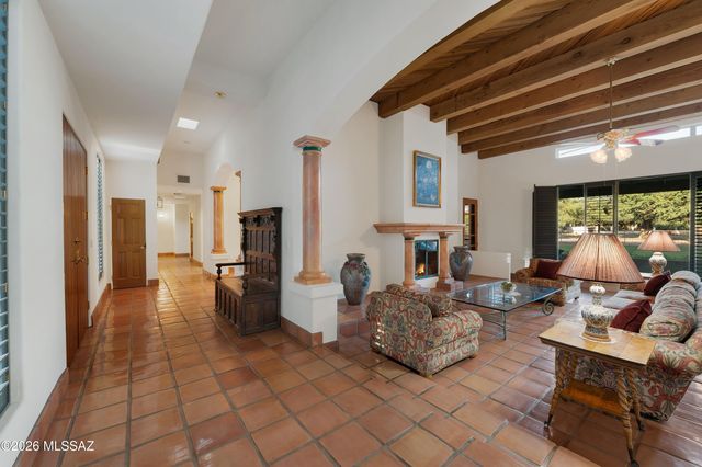 12513 E Jeffers Place, Tucson, AZ 85749