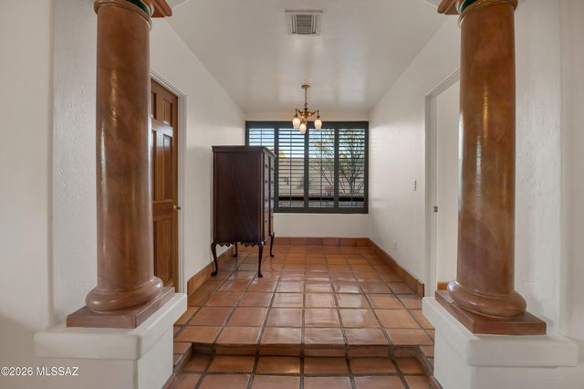 12513 E Jeffers Place, Tucson, AZ 85749