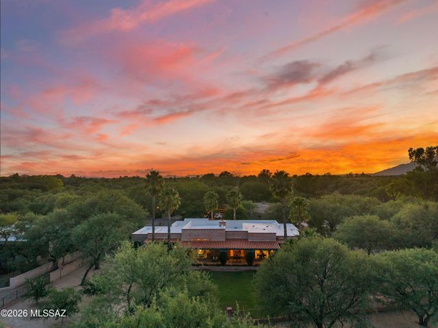 12513 E Jeffers Place, Tucson, AZ 85749