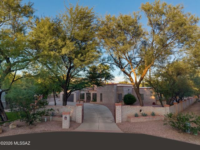 12513 E Jeffers Place, Tucson, AZ 85749