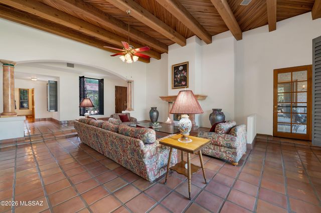 12513 E Jeffers Place, Tucson, AZ 85749