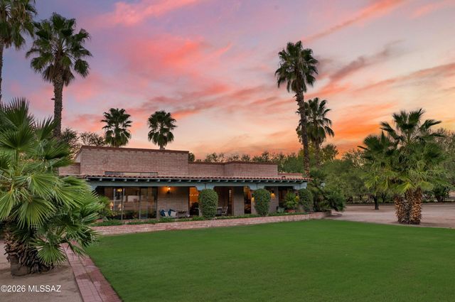 12513 E Jeffers Place, Tucson, AZ 85749