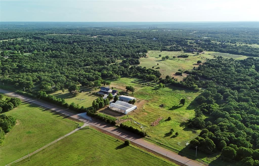 Image 49 of property listing at 22525 N Luther Road, Luther, OK 73054