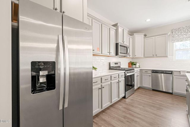 41 Manor Stone Drive, Clayton, NC 27527