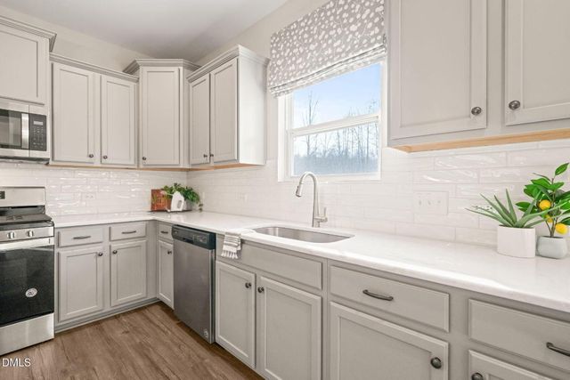 41 Manor Stone Drive, Clayton, NC 27527