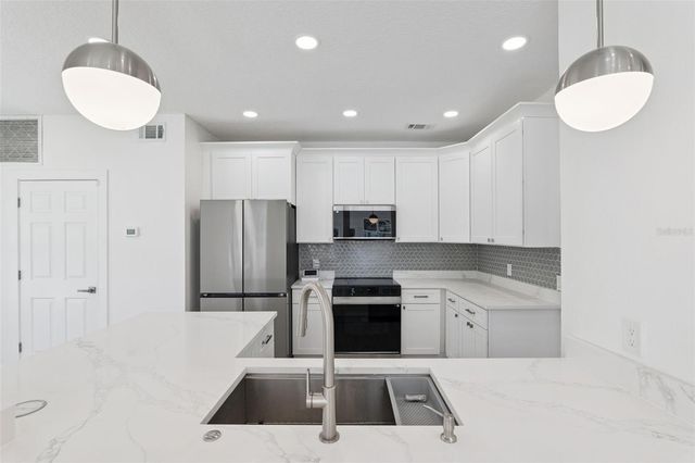 649 REMINGTON OAK DRIVE, Lake Mary, FL 32746