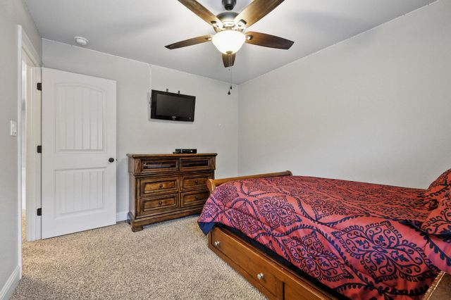 2324 Southridge Lane, Sherman, TX 75092